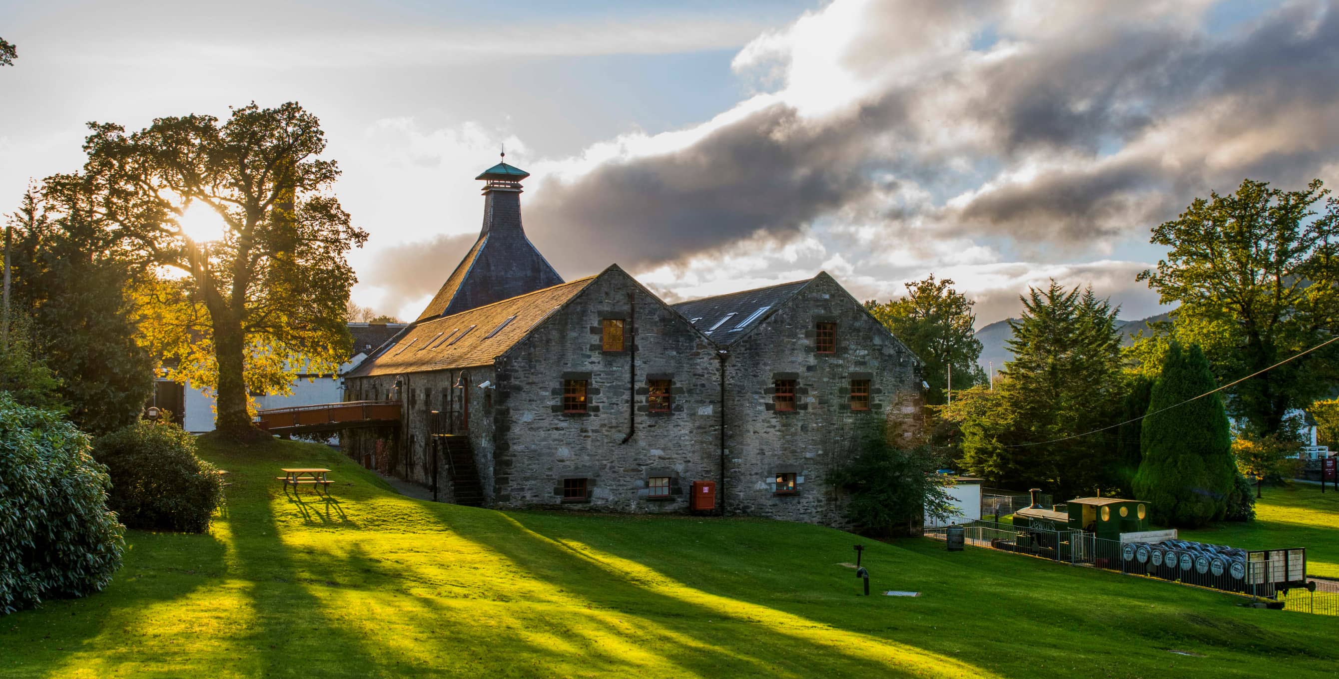 bacardi rum factory tour hours